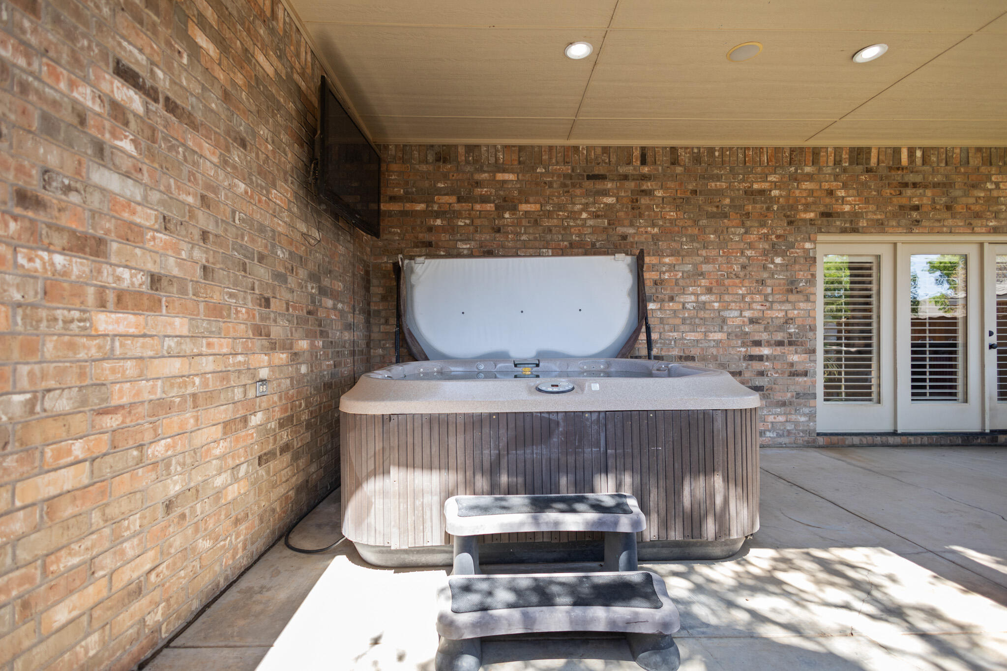 6005 93rd Street Lubbock, TX 79424 - Photo 27 of 31 a view of dining room with a fireplace