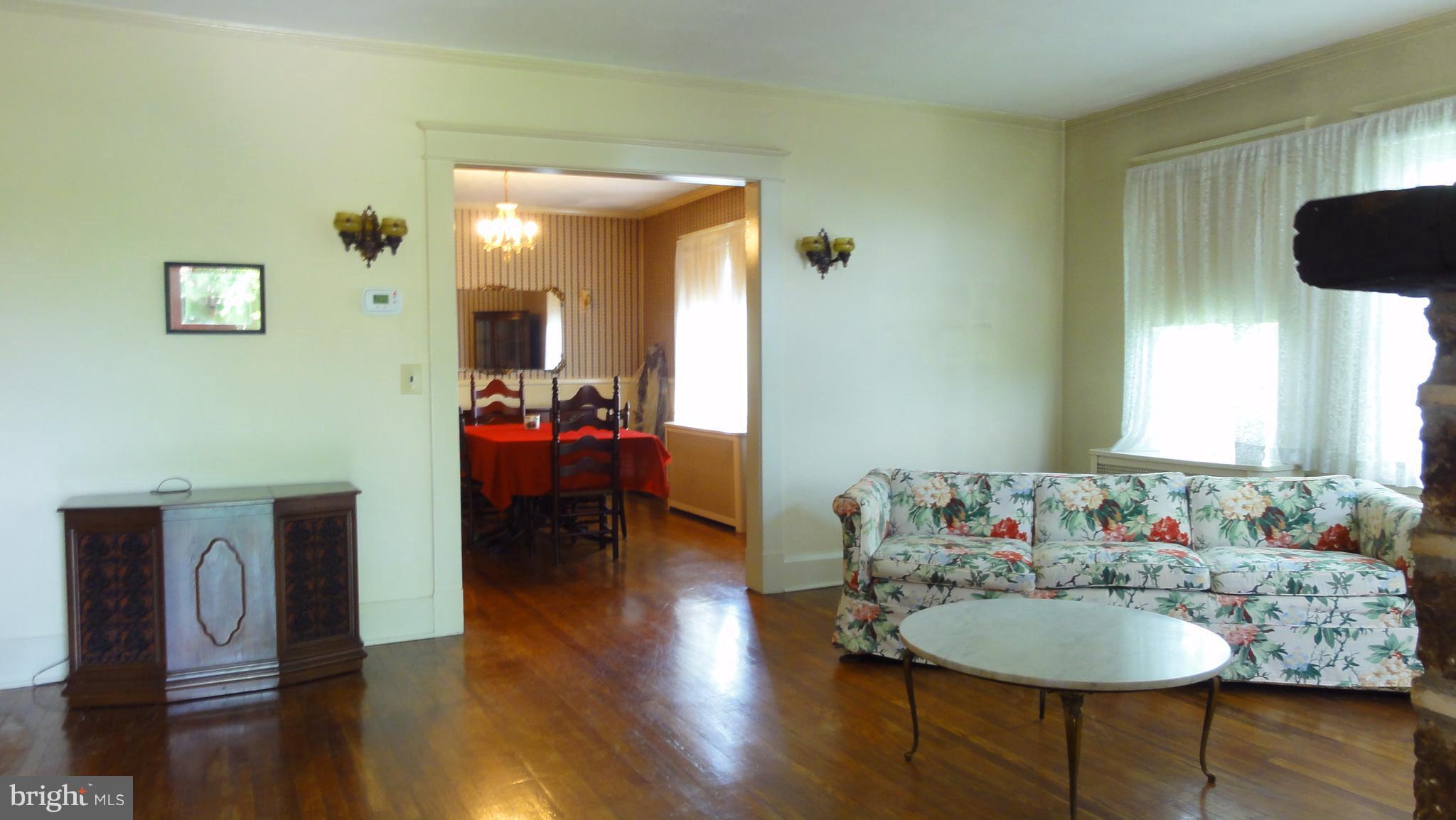 4403 Harcourt Road Baltimore, MD 21214 - Photo 8 of 25 Flows to Dining Room