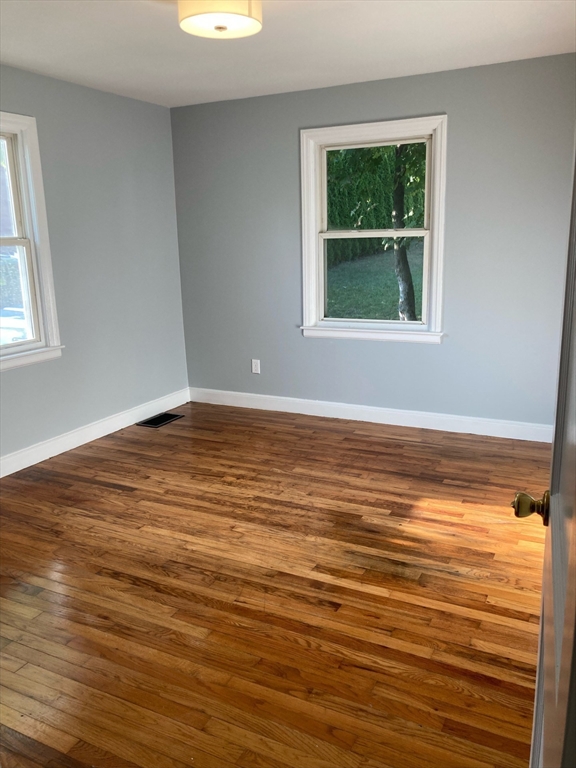 45 Pilgrim Avenue Worcester, MA 01604 - Photo 14 of 16