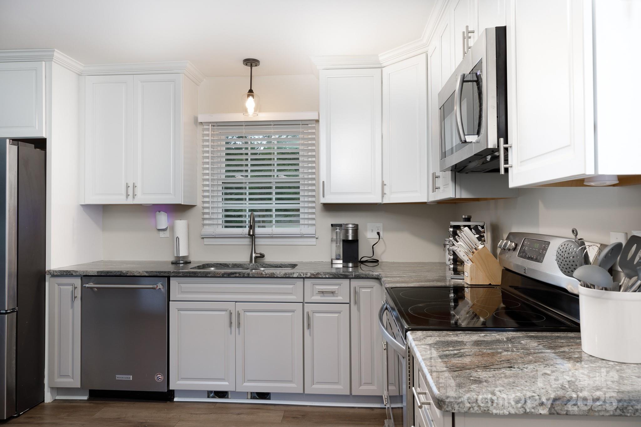 1811 Eastview Road Rock Hill, SC 29732 - Photo 10 of 35 Gallery Image 10