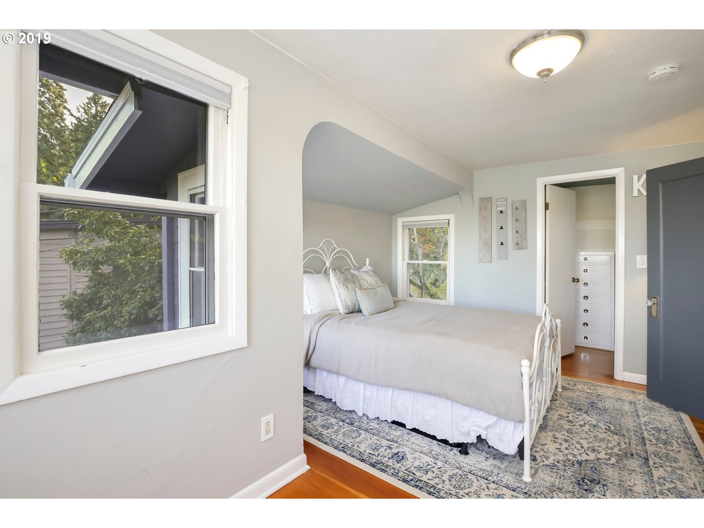 7010 Southwest Brier Place Portland, OR 97219 - Photo 14 of 32 Gallery Image 14