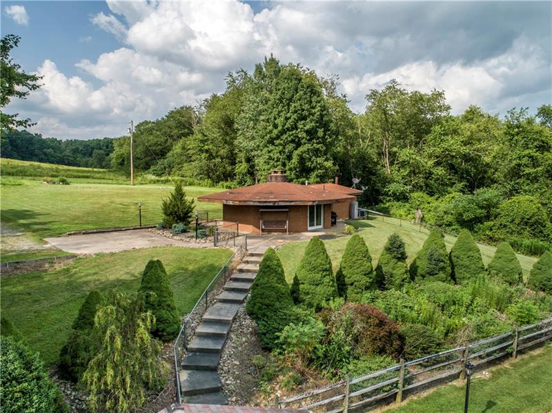 46 Galati Road McDonald, PA 15057 - Photo 2 of 25 Gallery Image 2