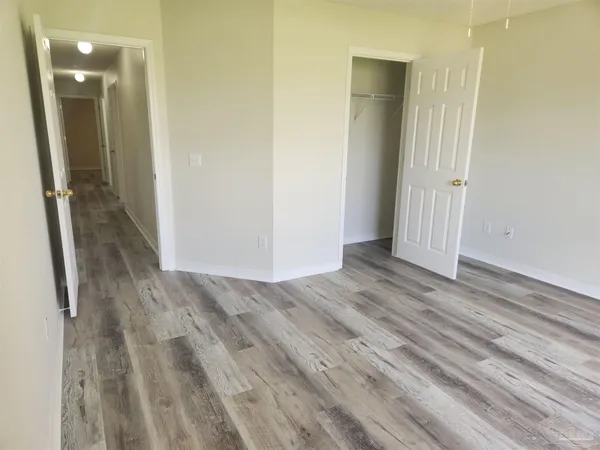 $285,900 | 6885 Fort Deposit Drive, Pensacola, FL 32526