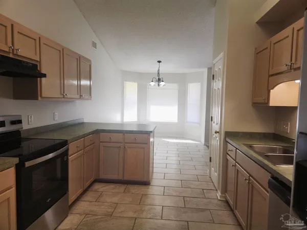 $285,900 | 6885 Fort Deposit Drive, Pensacola, FL 32526