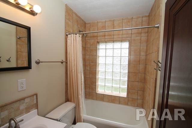 2304 Springfield Road East Peoria, IL 61611 - Photo 11 of 17 Gallery Image 11