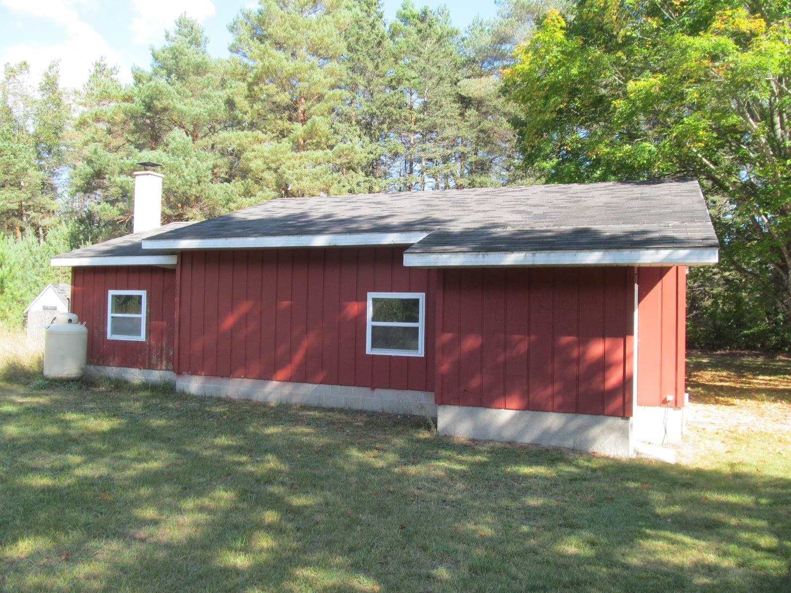 4405 East 28 Road Cadillac, MI 49601 - Photo 39 of 55 1927576-185f72d3-580a-48cb-932d-fdeb1d1a3381.JPG