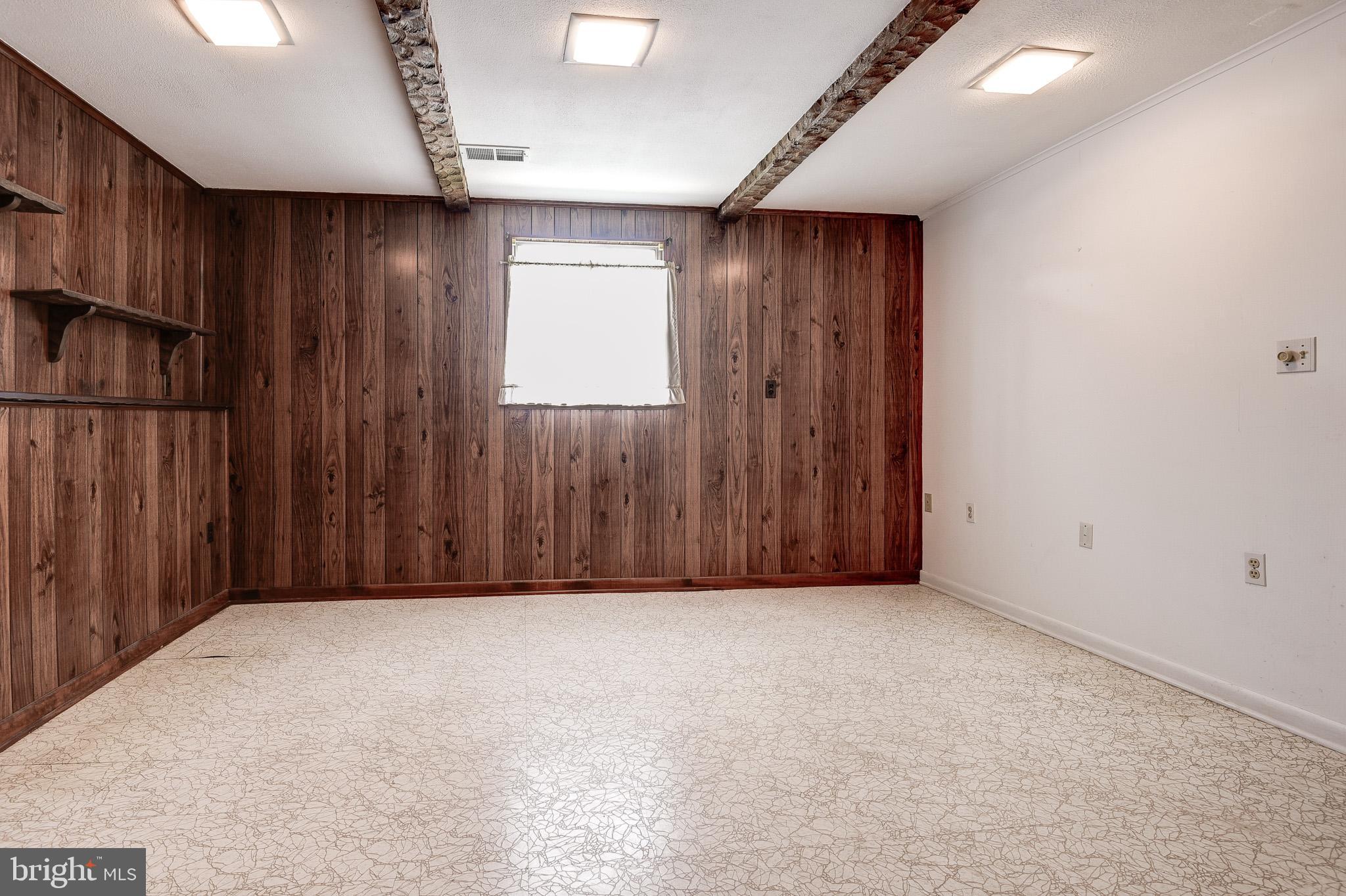 110 North Garfield Road Sterling, VA 20164 - Photo 21 of 30 Gallery Image 21