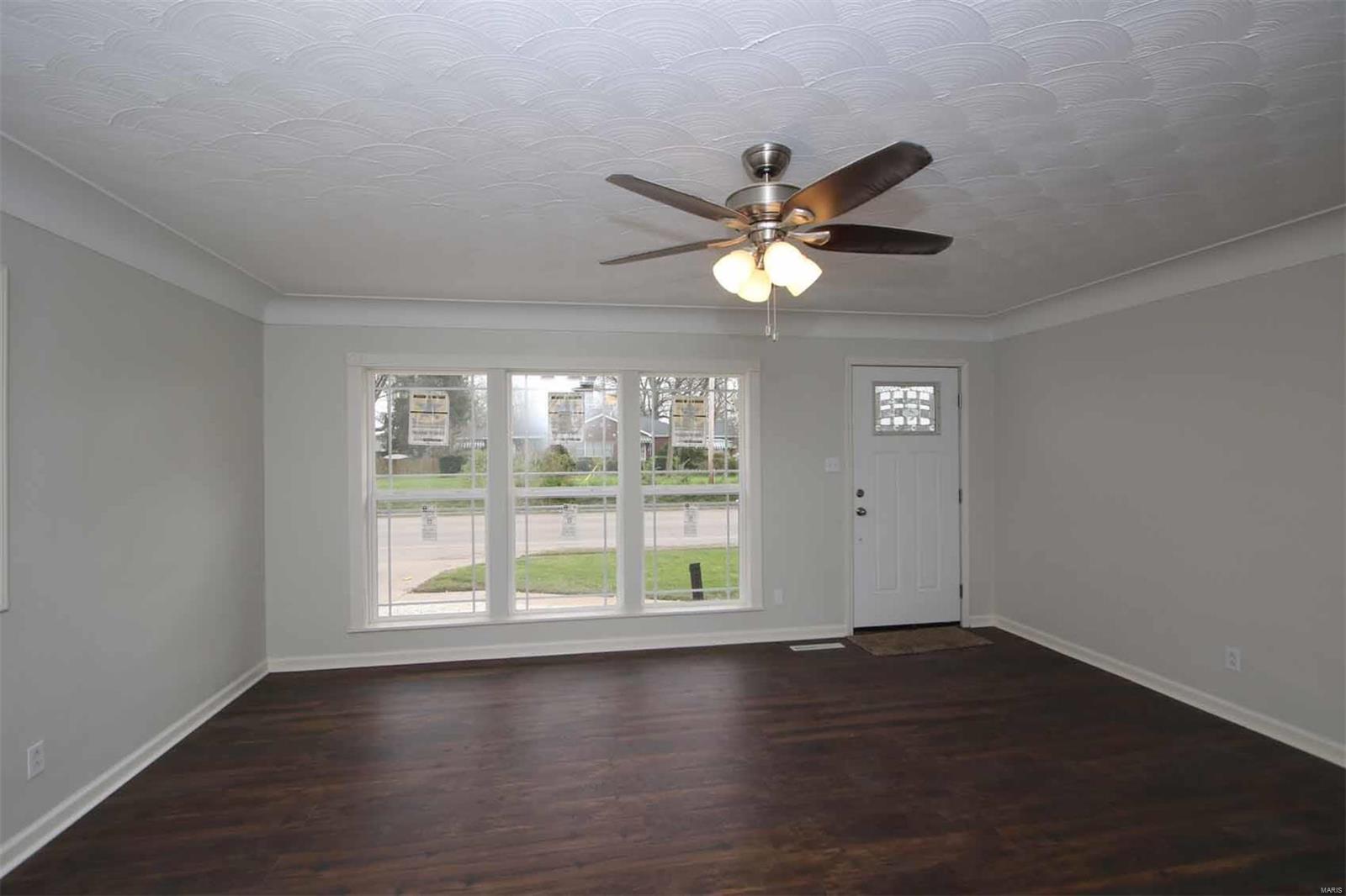 1929 Pontoon Road Granite City, IL 62040 - Photo 6 of 36 Gallery Image 6