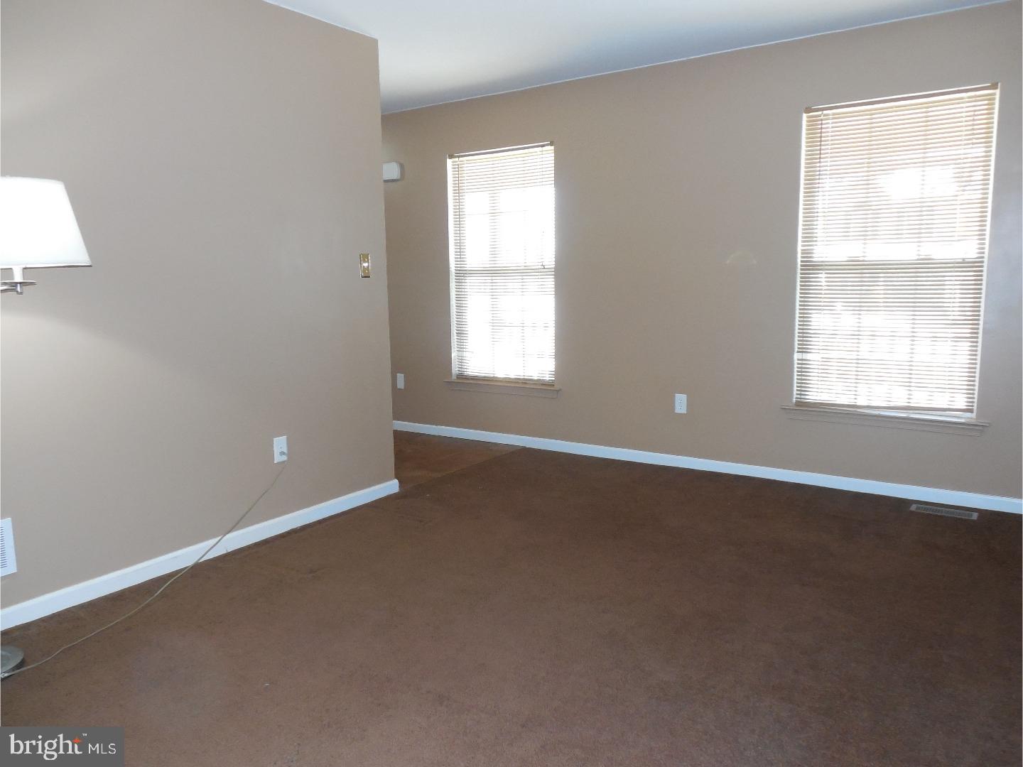 524 West Reeser Street Leesport, PA 19533 - Photo 12 of 25 Living Room