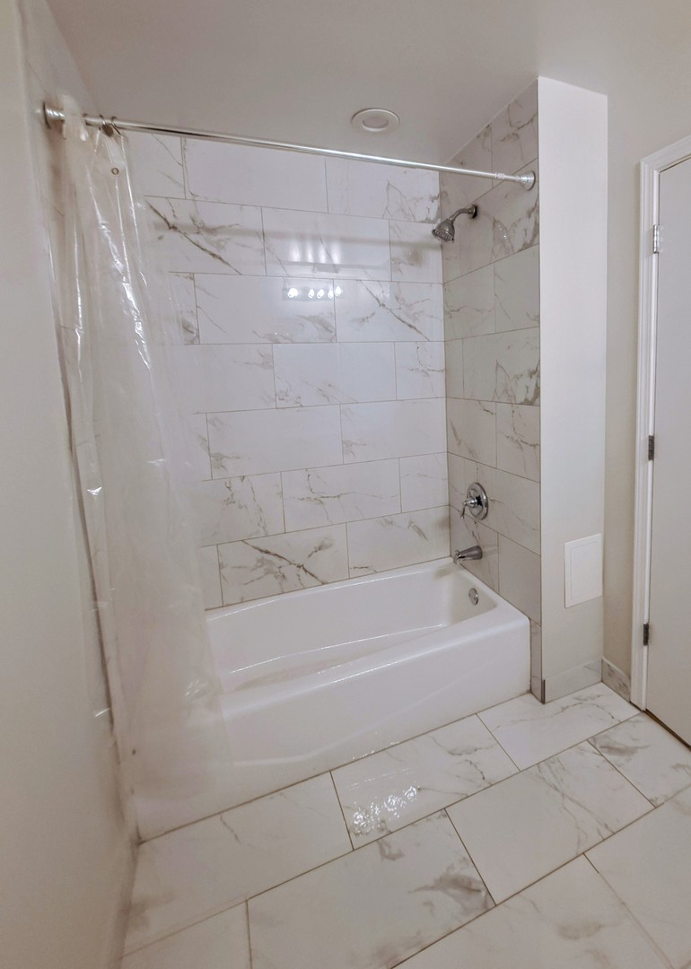 1255 South State Street, Unit 1201 Chicago, IL 60605 - Photo 16 of 30