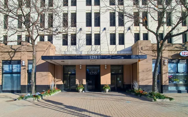$310,000 | 1255 South State Street, Unit 1201, Chicago, IL 60605