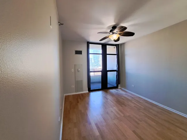 $310,000 | 1255 South State Street, Unit 1201, Chicago, IL 60605