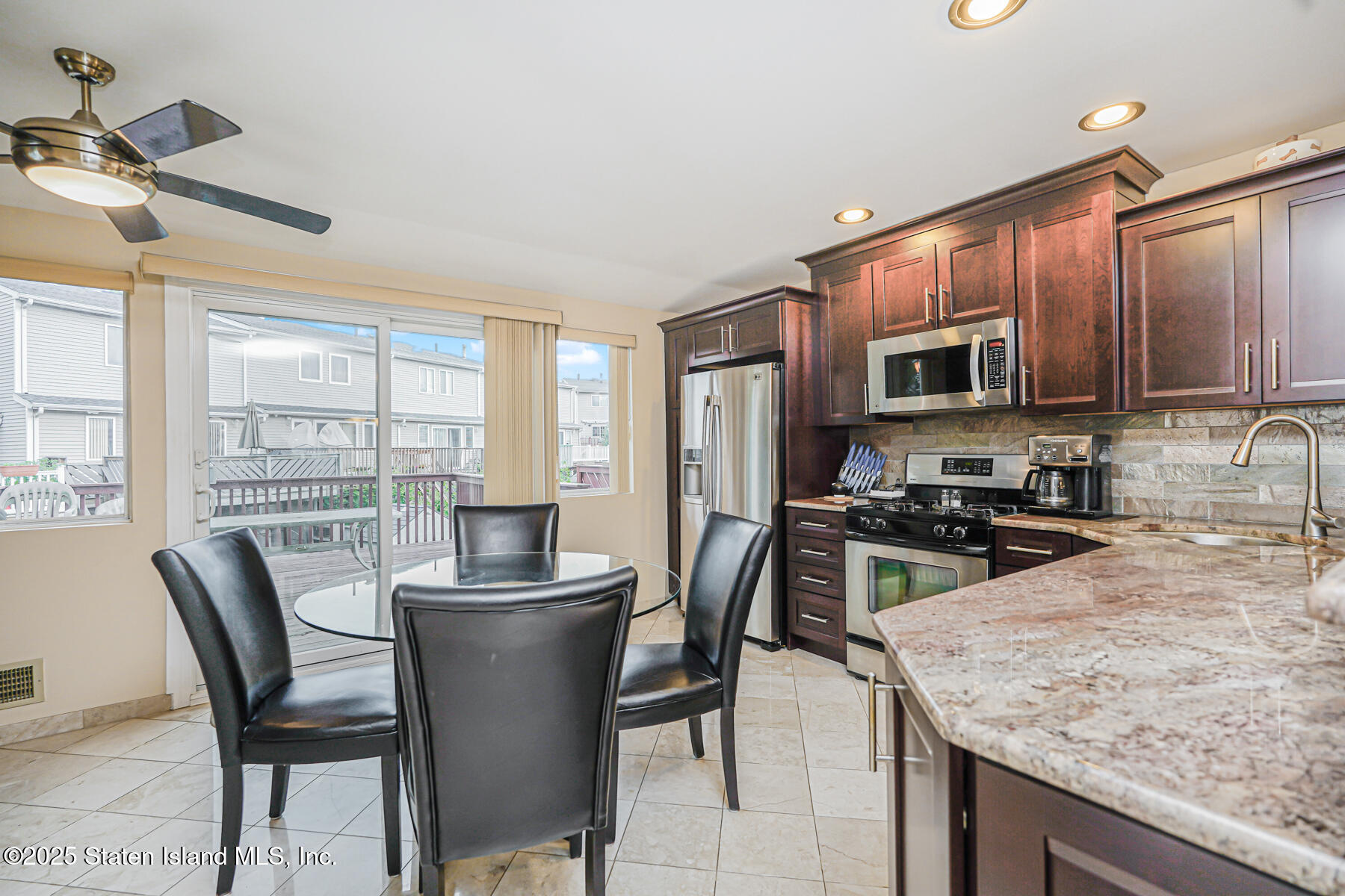 182 Pembrook Loop Staten Island, NY 10309 - Photo 11 of 38 Photo Jul 01 2025, 4 44 43 PM