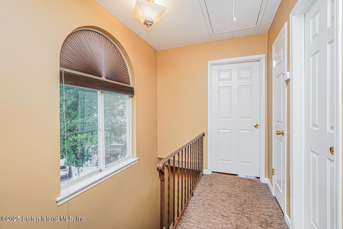 182 Pembrook Loop Staten Island, NY 10309 - Photo 17 of 38 Photo Jul 01 2025, 4 34 03 PM