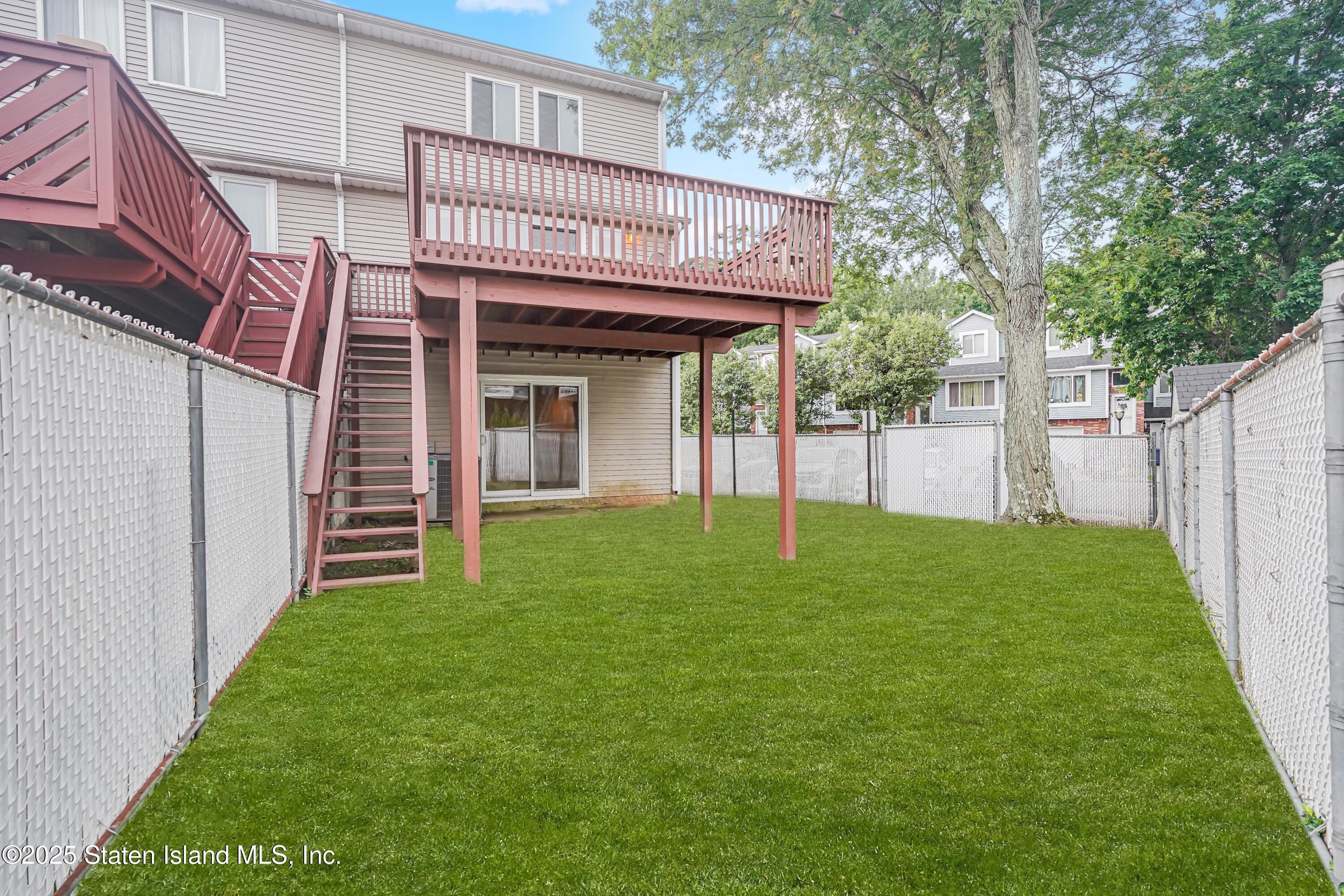 182 Pembrook Loop Staten Island, NY 10309 - Photo 33 of 38 Photo Jul 01 2025, 4 36 29 PM