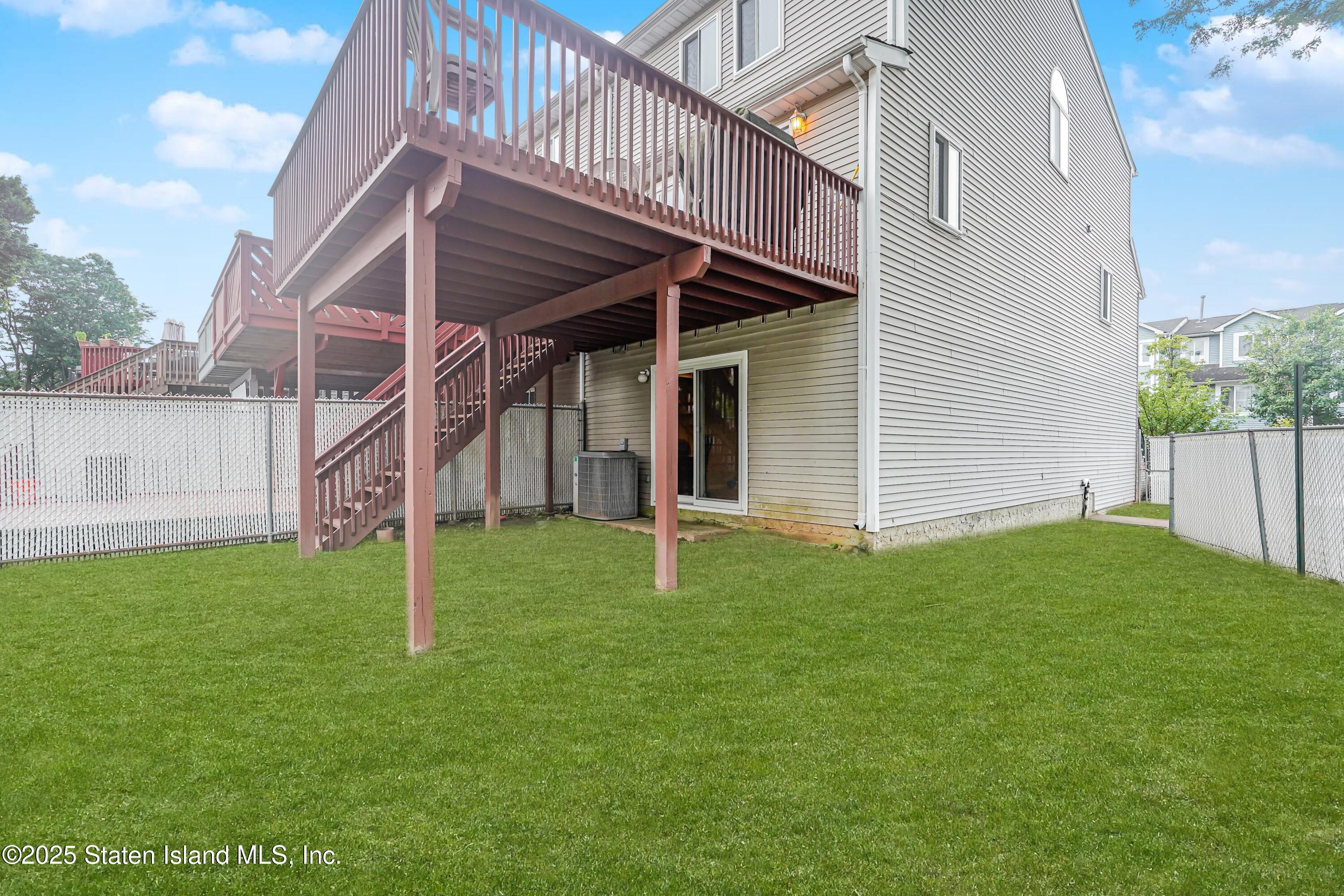 182 Pembrook Loop Staten Island, NY 10309 - Photo 34 of 38 Photo Jul 01 2025, 4 36 39 PM