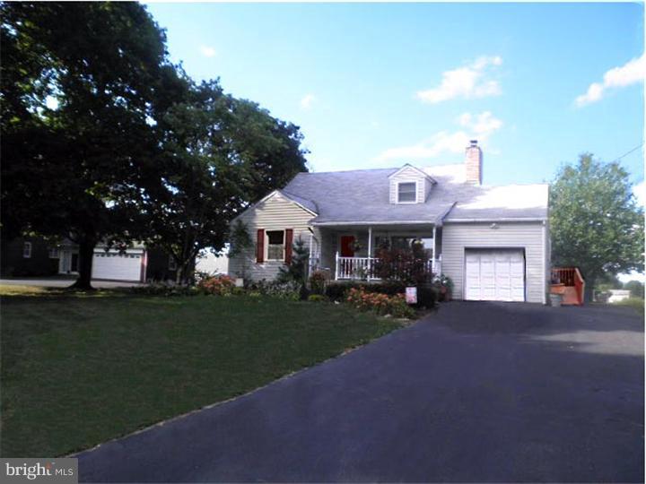 419 East Moyer Road Pottstown, PA 19464 - Photo 2 of 25 Gallery Image 2