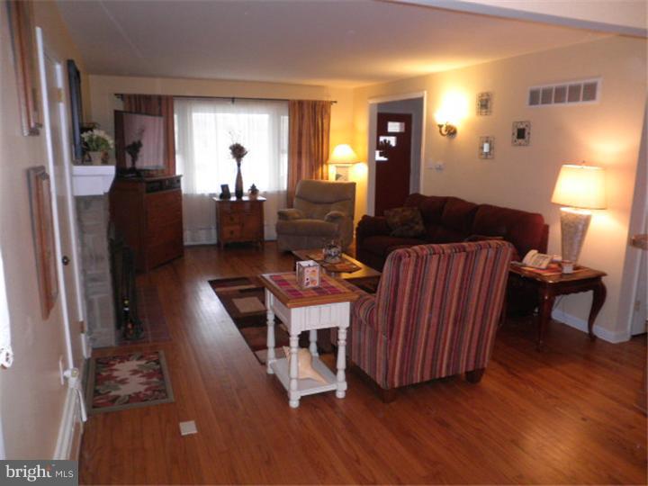 419 East Moyer Road Pottstown, PA 19464 - Photo 9 of 25 Gallery Image 9