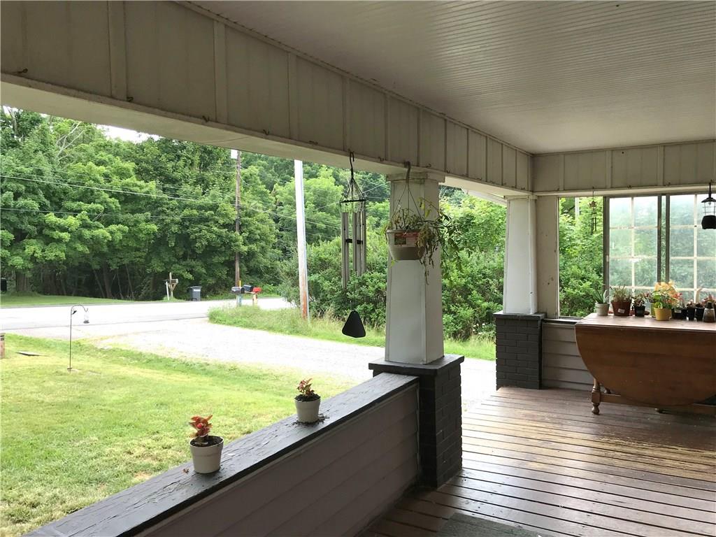 4252 Ellwood Road New Castle, PA 16101 - Photo 2 of 20