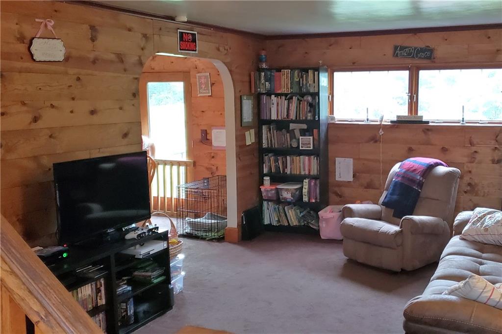 4252 Ellwood Road New Castle, PA 16101 - Photo 5 of 20