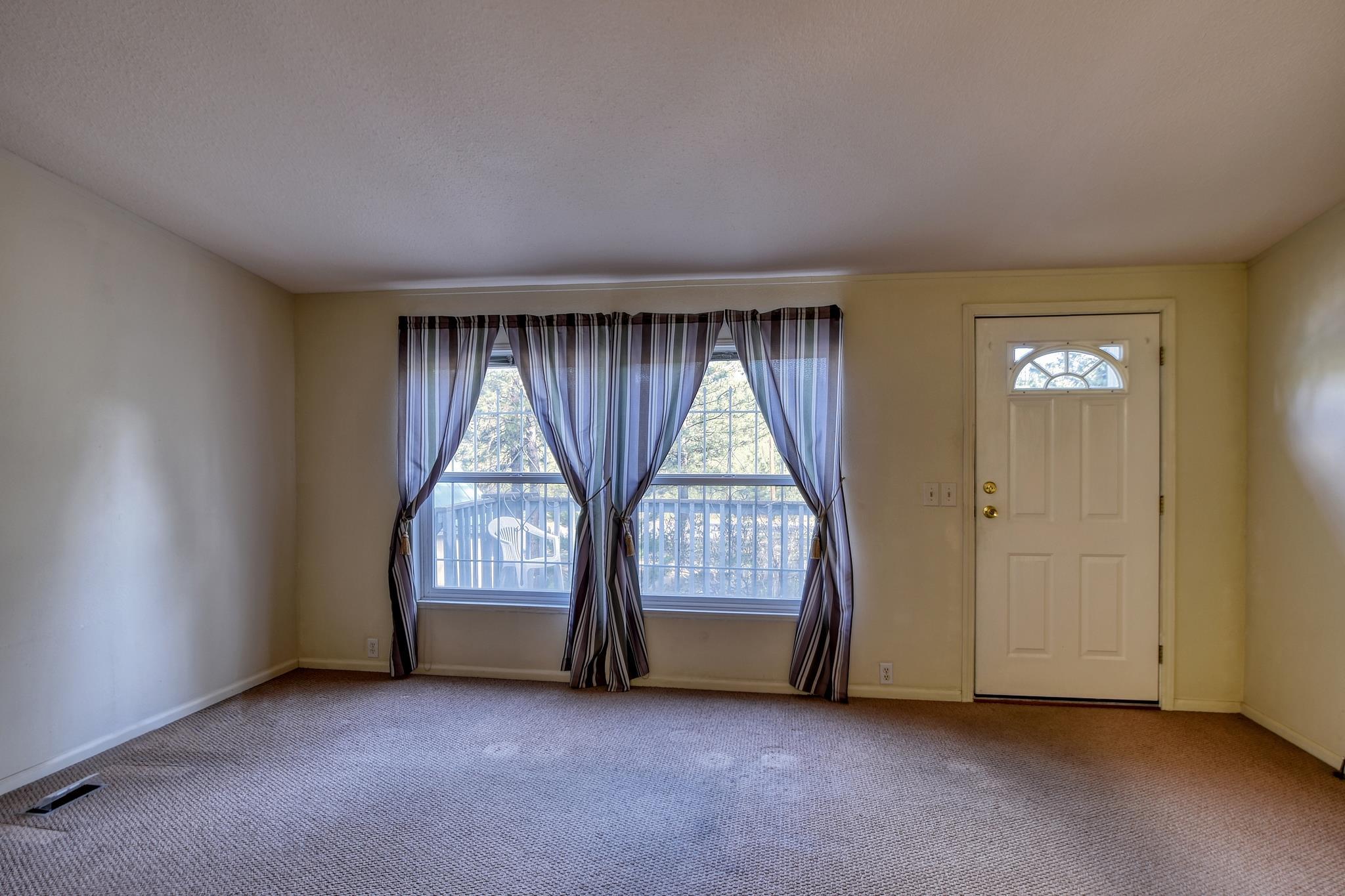 6305 North Garfield Road Spokane, WA 99224 - Photo 3 of 20