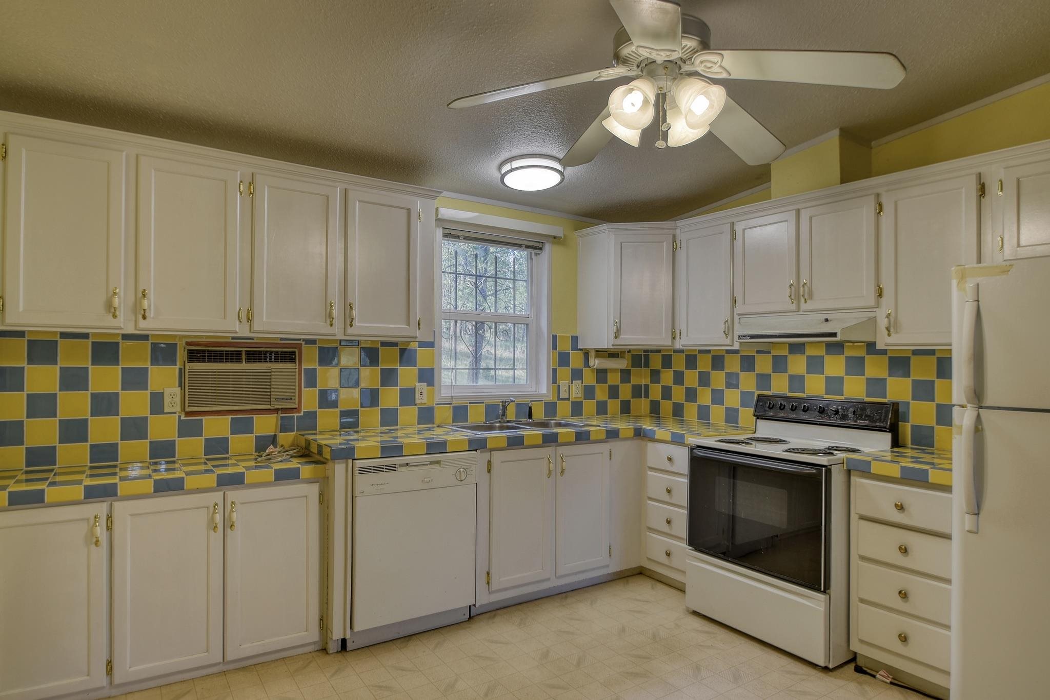 6305 North Garfield Road Spokane, WA 99224 - Photo 9 of 20