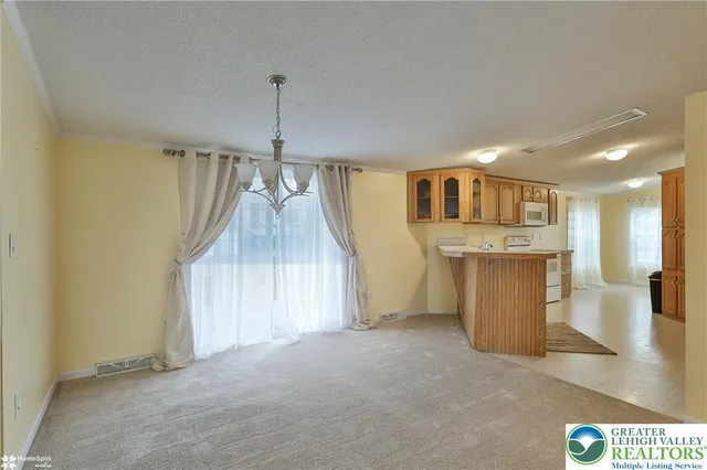 $189,900 | 6 Dogwood Lane, Quakertown, PA 18951