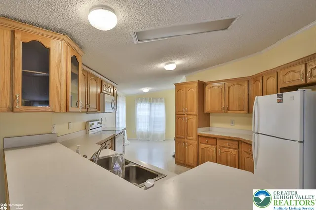 $189,900 | 6 Dogwood Lane, Quakertown, PA 18951