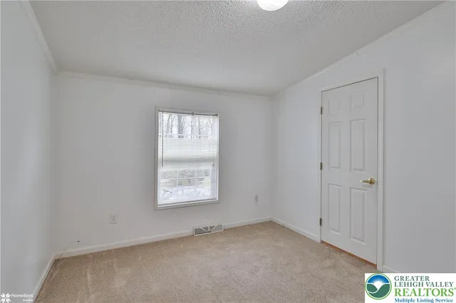 $189,900 | 6 Dogwood Lane, Quakertown, PA 18951