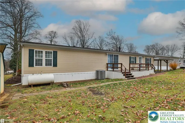 $189,900 | 6 Dogwood Lane, Quakertown, PA 18951