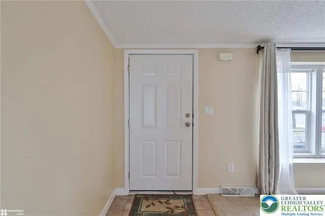 $189,900 | 6 Dogwood Lane, Quakertown, PA 18951