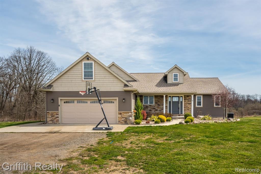 486 North Hacker Road Howell, MI 48843 - Photo 2 of 44