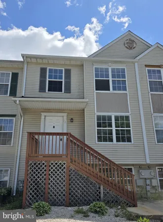$2,100 | 13 Farland Way, Newark, DE 19702