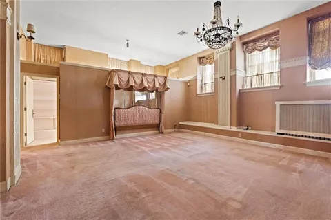 $350,000 | 4618 Warwick Boulevard, Unit 1H, Kansas City, MO 64112