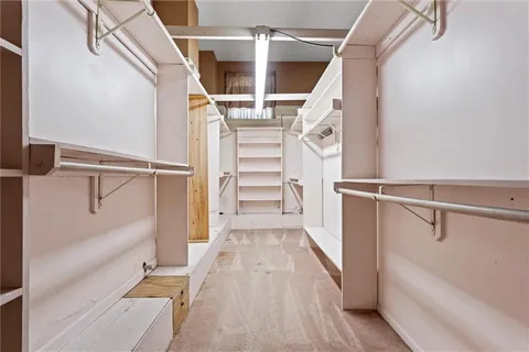 $350,000 | 4618 Warwick Boulevard, Unit 1H, Kansas City, MO 64112