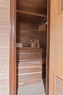 $350,000 | 4618 Warwick Boulevard, Unit 1H, Kansas City, MO 64112