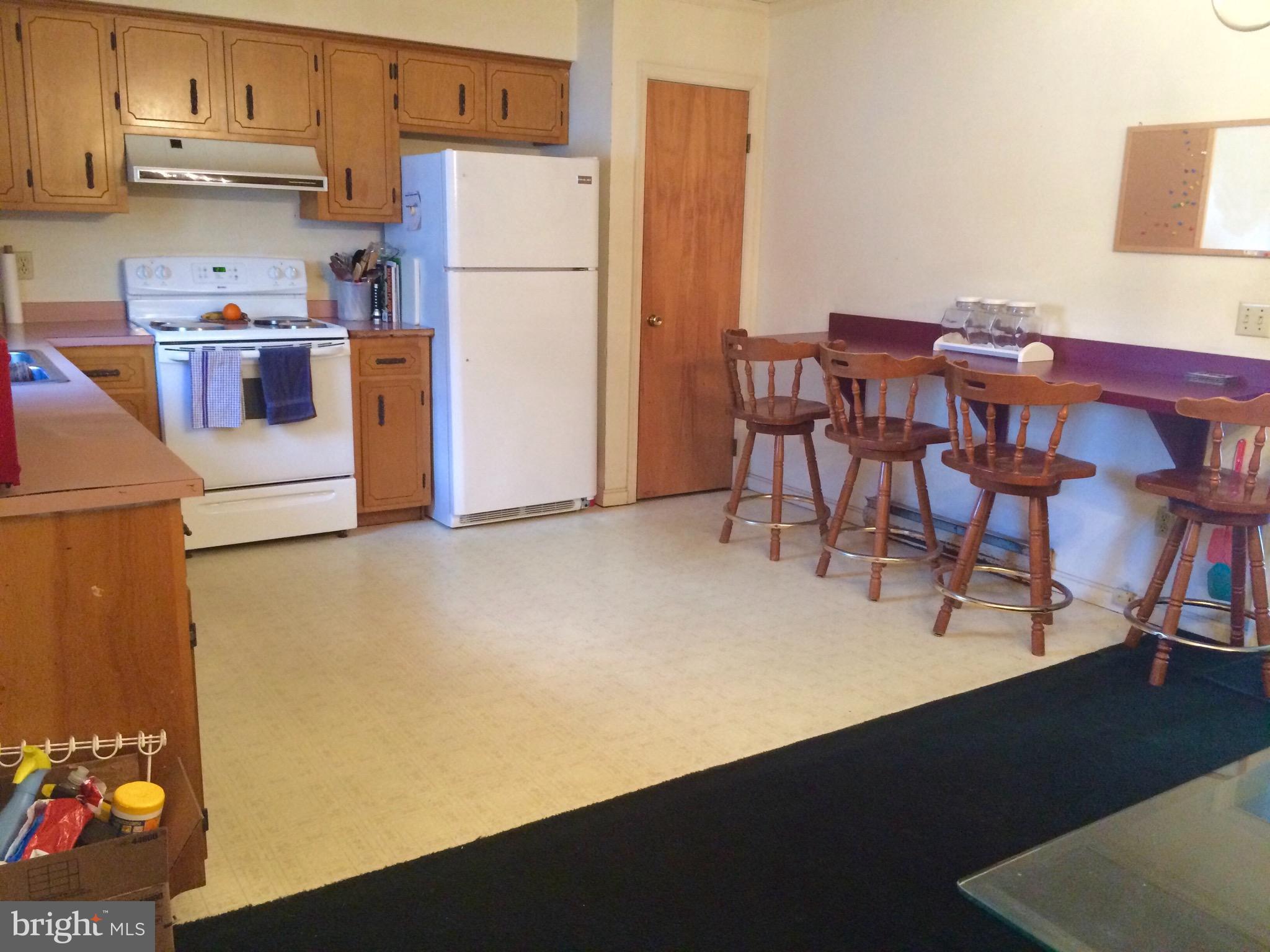 124 Collier Road Grasonville, MD 21638 - Photo 7 of 8 Kitchen