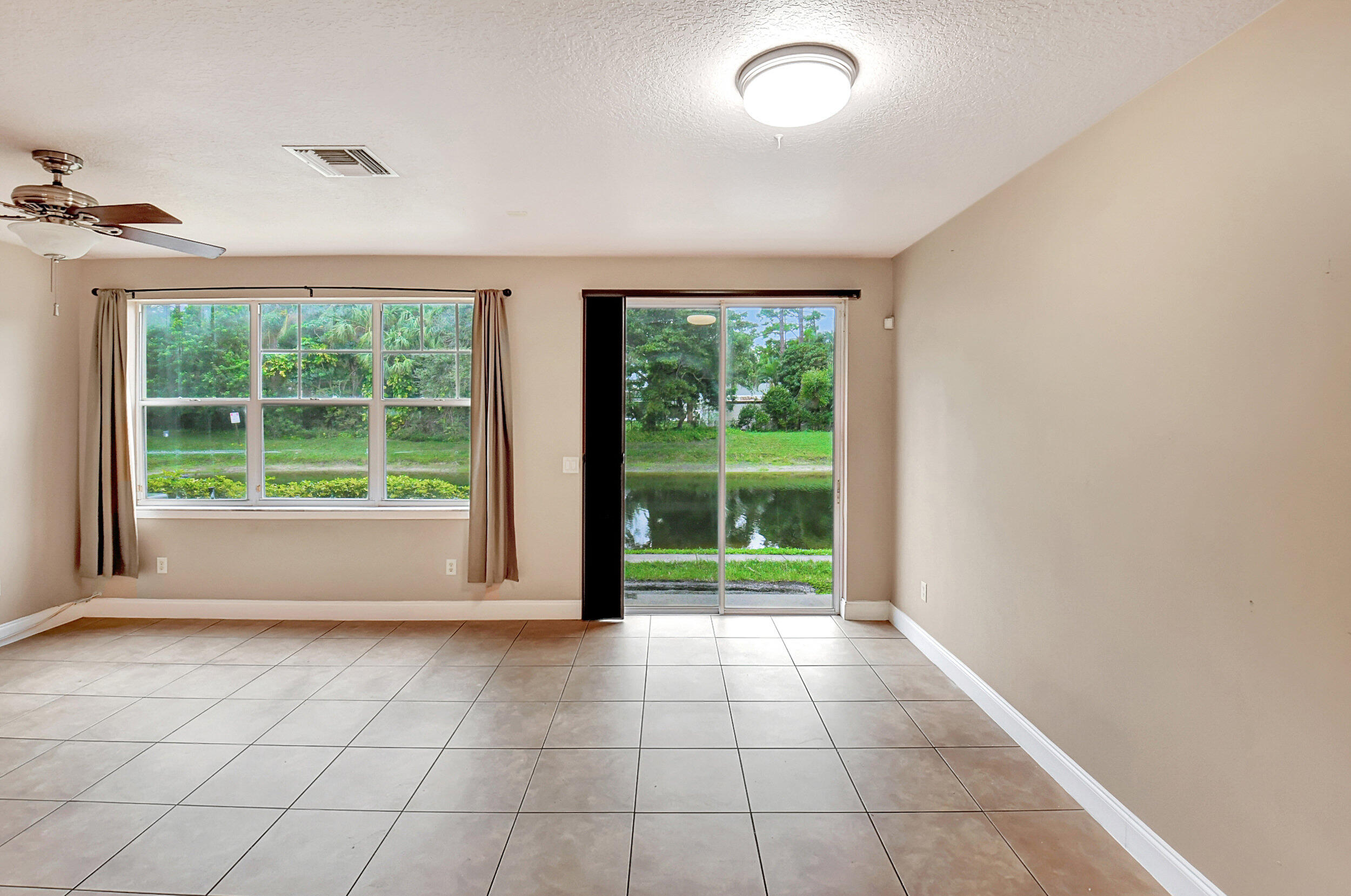 150 Coconut Key Lane Delray Beach, FL 33484 - Photo 24 of 42 Kitchen View