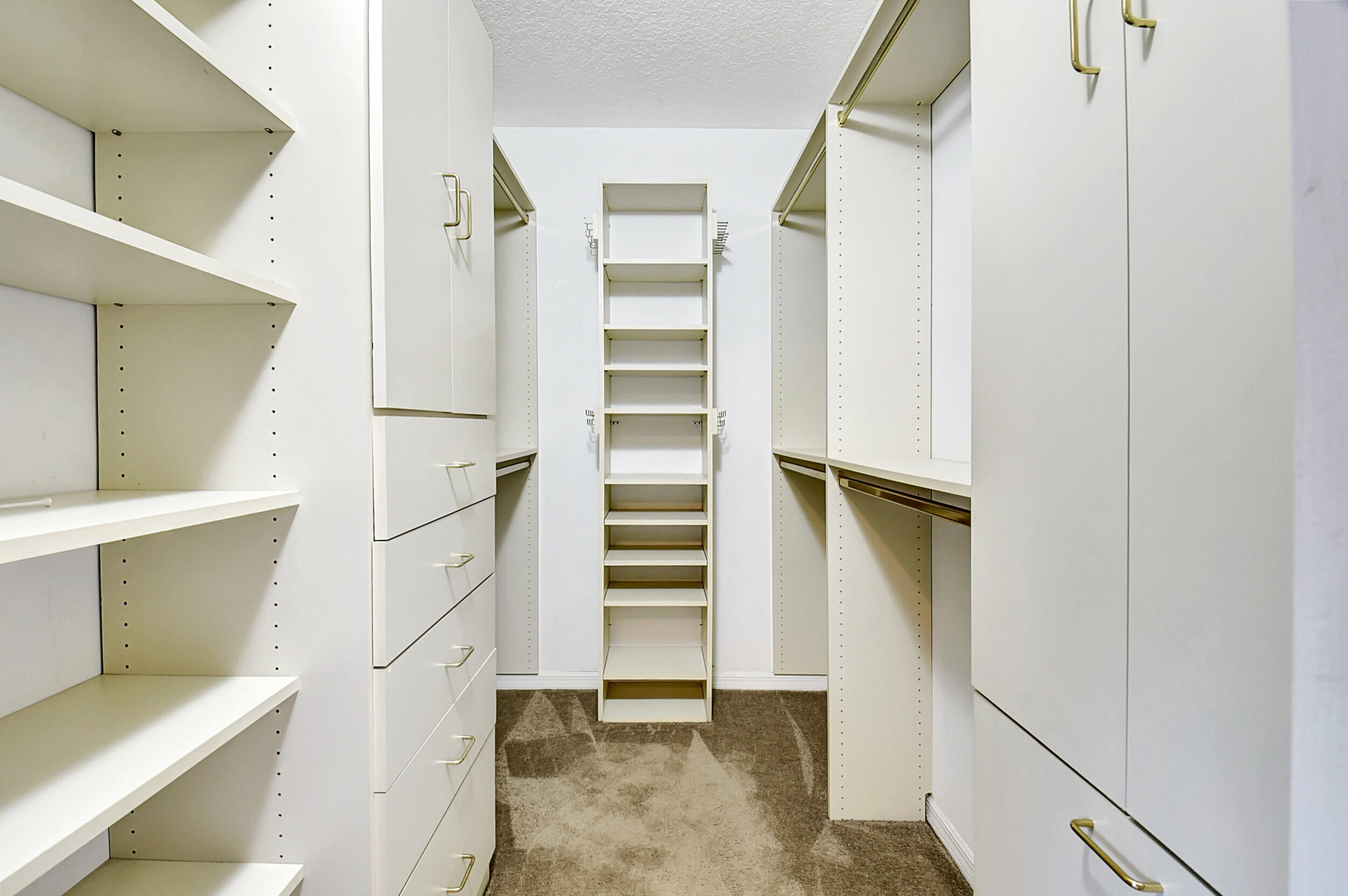 150 Coconut Key Lane Delray Beach, FL 33484 - Photo 32 of 42 Master Walk In