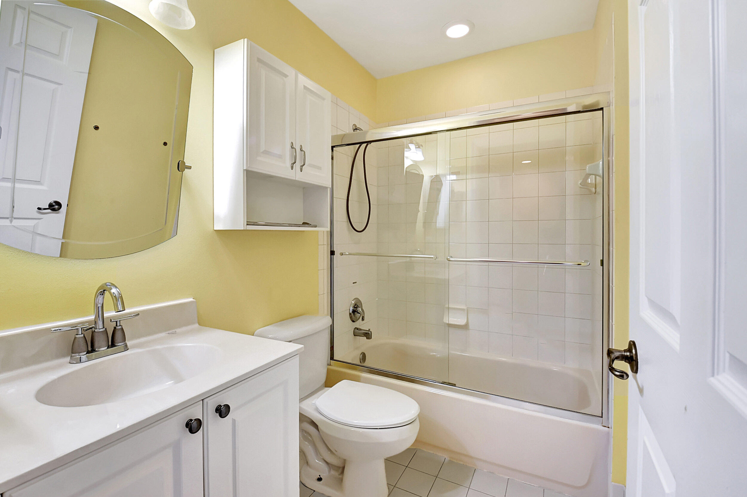 150 Coconut Key Lane Delray Beach, FL 33484 - Photo 33 of 42 Bedroom 1 and 2 Bathroom