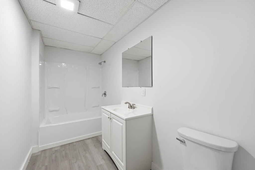 172-174 Euclid Avenue Springfield, MA 01108 - Photo 8 of 32
