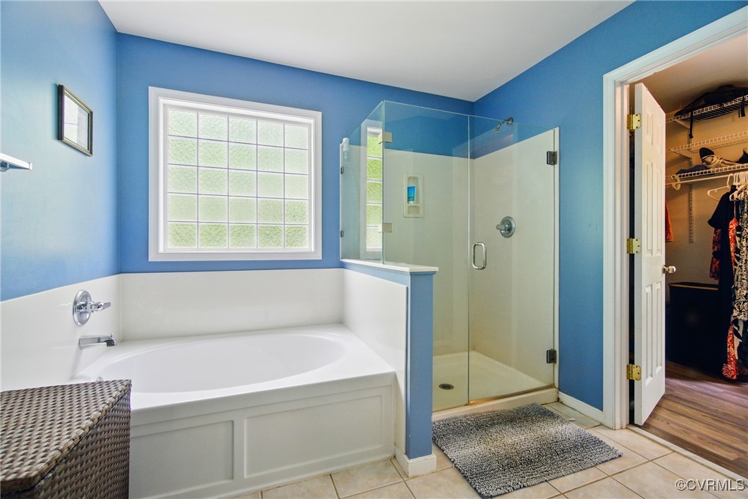 1360 Lomond Drive Midlothian, VA 23114 - Photo 10 of 33 garden tub annd walk in shower in this large prima