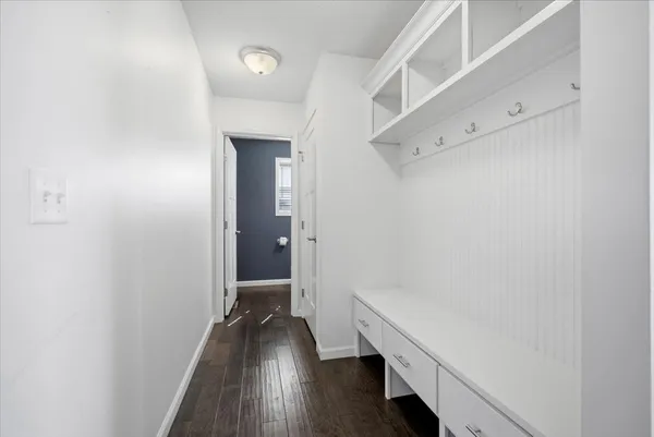 $389,500 | 1040 Homestead Drive, Bloomington, IL 61705