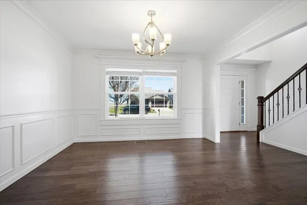 $389,500 | 1040 Homestead Drive, Bloomington, IL 61705