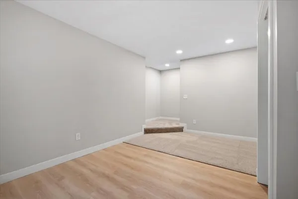 $389,500 | 1040 Homestead Drive, Bloomington, IL 61705