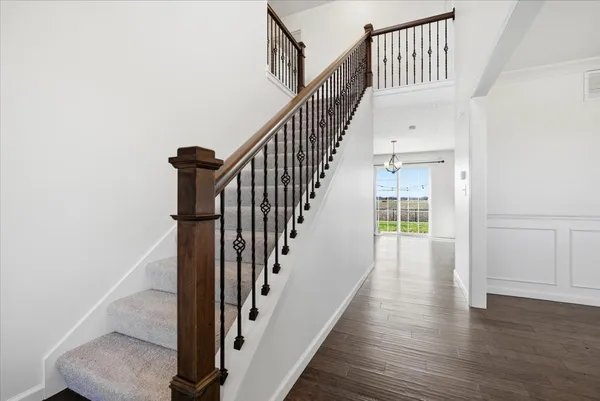 $389,500 | 1040 Homestead Drive, Bloomington, IL 61705