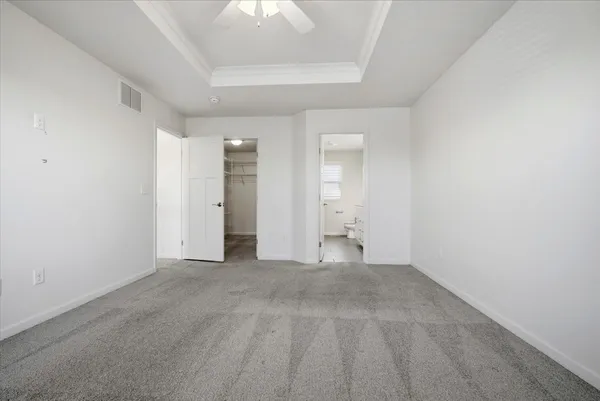 $389,500 | 1040 Homestead Drive, Bloomington, IL 61705