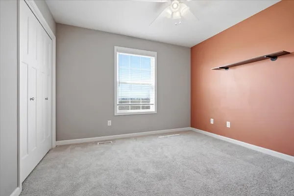 $389,500 | 1040 Homestead Drive, Bloomington, IL 61705