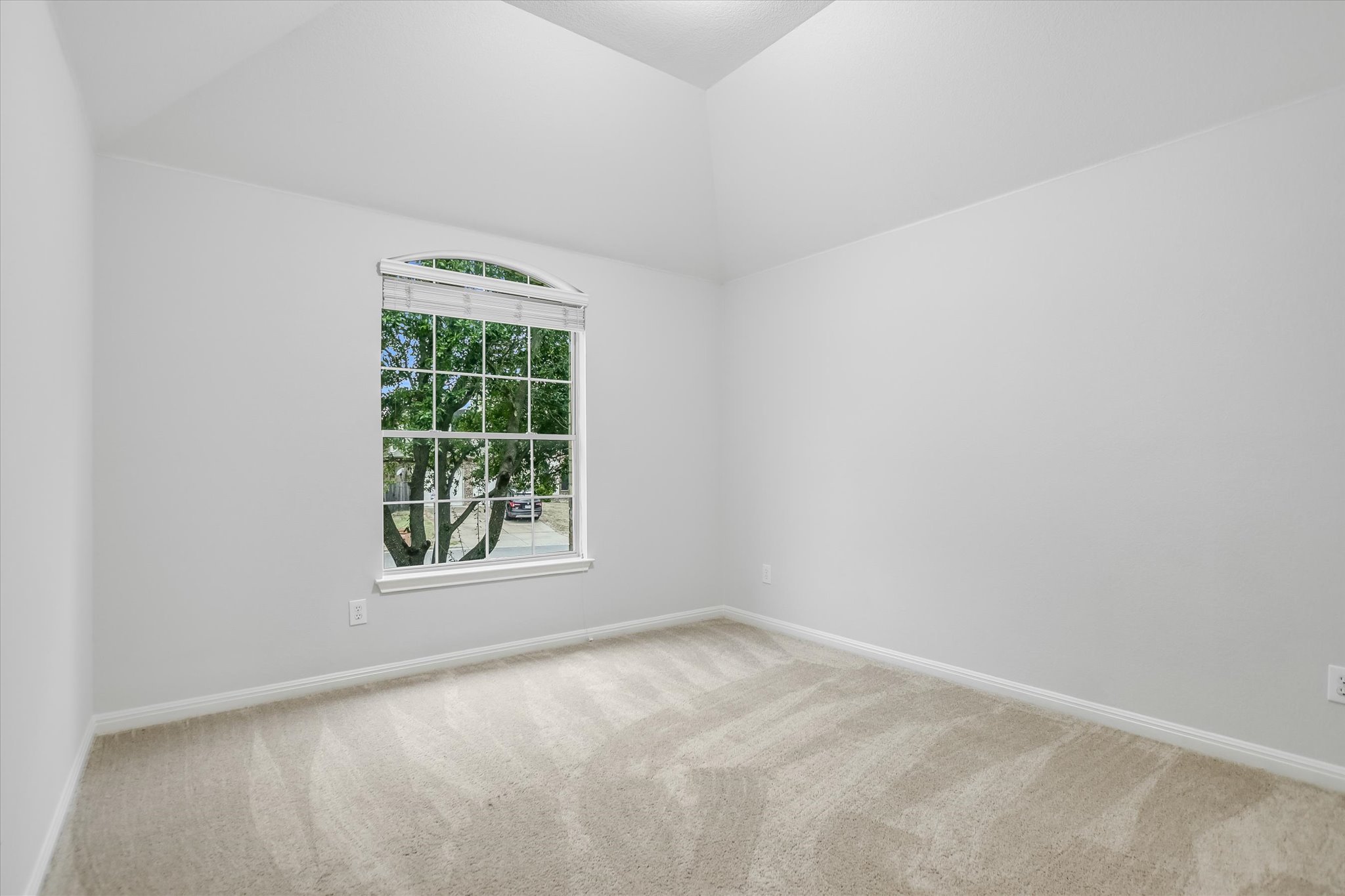 9409 Lisi Anne Drive Austin, TX 78717 - Photo 21 of 25 an empty room with a window