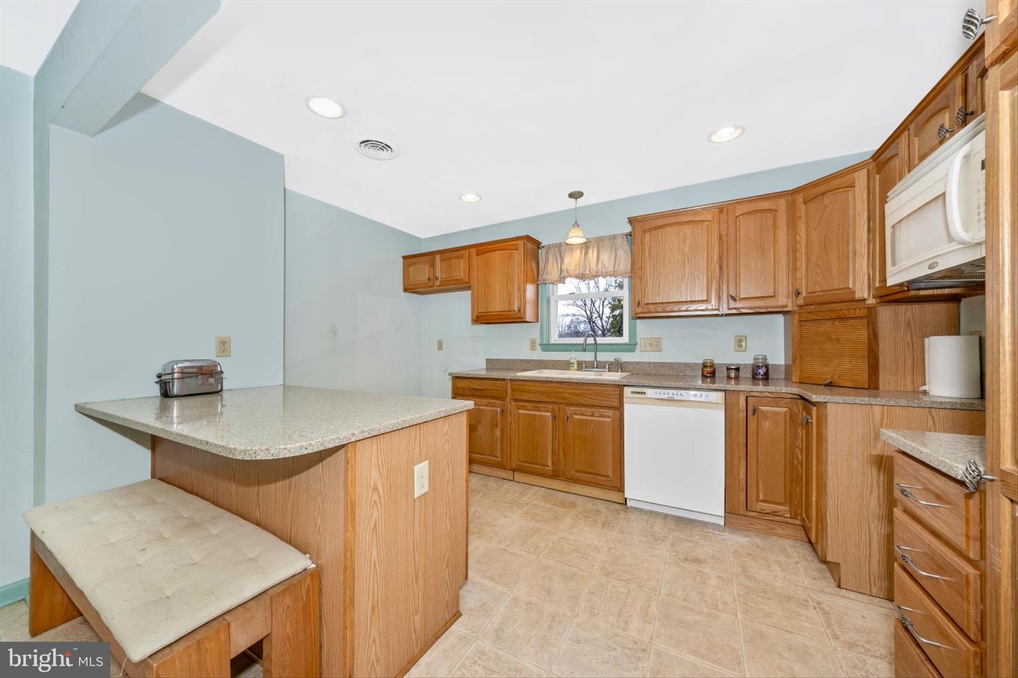 411 9th Avenue Brunswick, MD 21716 - Photo 13 of 53 Kitchen
